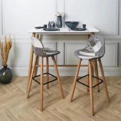 Tabouret De Bar Patchwork Gris Pieds Bois 10 Tabouret De Bar Patchwork Gris Pieds Bois -Demeyere Le mobilier Boutique tabouret de bar patchwork gris pieds bois 4