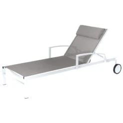Transat Ocala Inclinable Noisette/blanc Hespéride -Demeyere Le mobilier Boutique transat ocala inclinable noisetteblanc hesperide 2