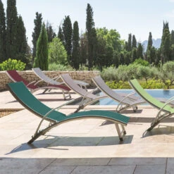 Transat Samba Pliable Et Empilable Bordeaux Hespéride -Demeyere Le mobilier Boutique transat samba bordeaux hesperide 6